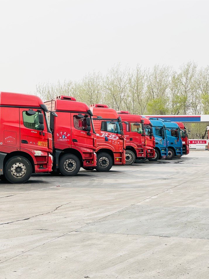 Commercial transport and delivery vehicles supporting logistics
